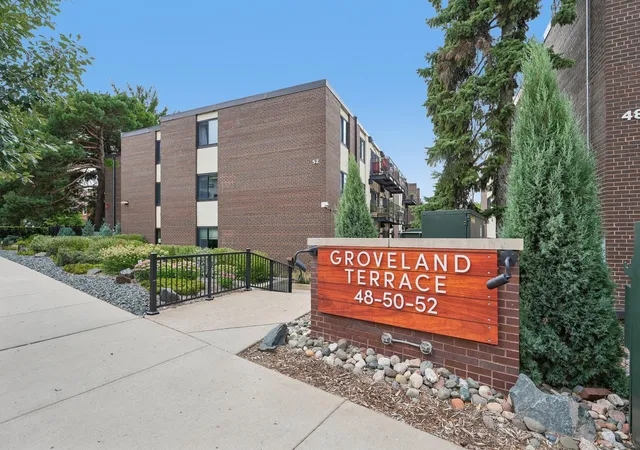 52-groveland-ter-a412-minneapolis-mn-55403/hzid_9a6bf4ea