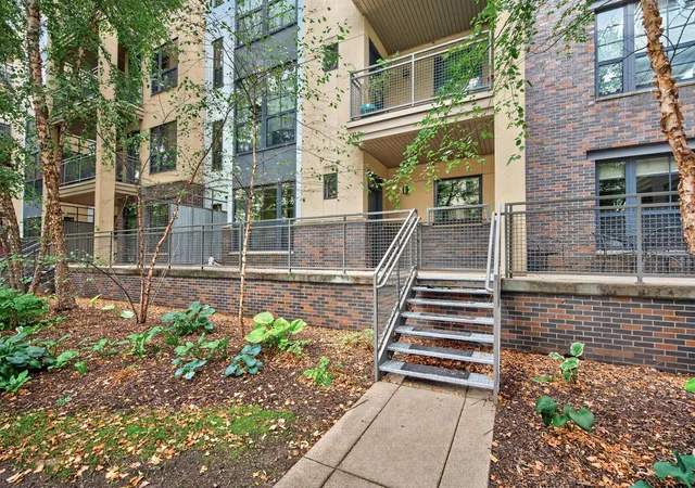 2565-franklin-ave-102-saint-paul-mn-55114/hzid_f9dabf19