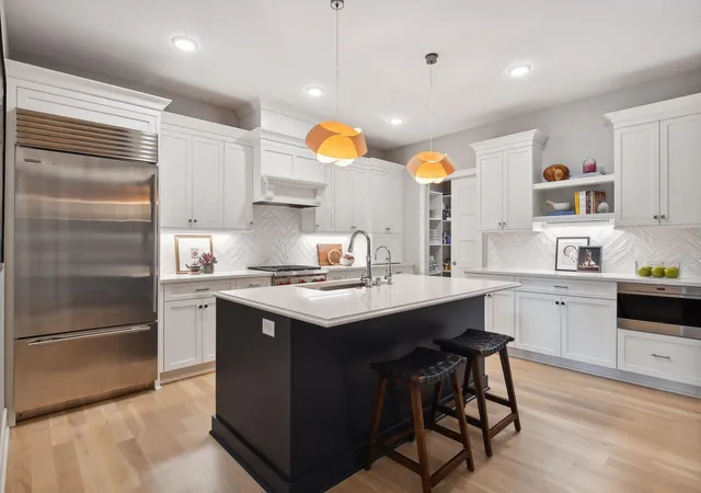 222-ferndale-rd-s-303-wayzata-mn-55391/hzid_2c8f5d2f