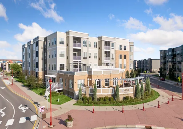 7070-153rd-st-w-407-apple-valley-mn-55124/hzid_095fac4f