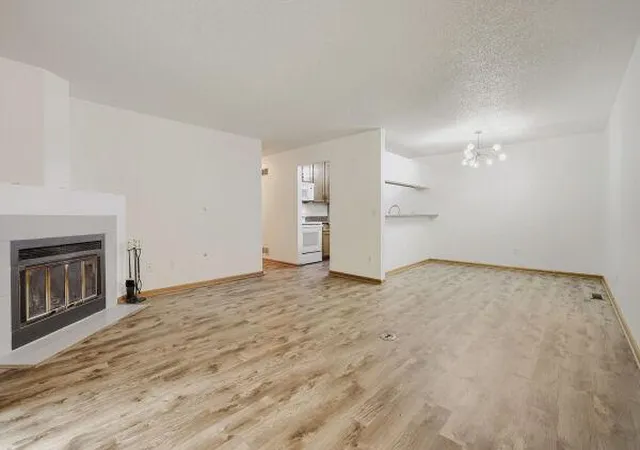 8777-jasmine-ln-eden-prairie-mn-55344/hzid_cd42bebd