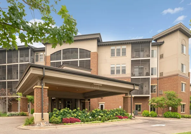 7100-metro-blvd-417-minneapolis-mn-55439/hzid_f07d8e53