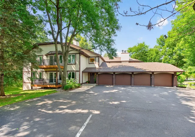 15695-sussex-dr-minnetonka-mn-55345/hzid_ca1e31a0