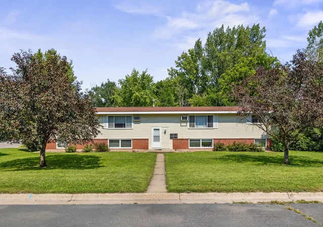 255-6th-avenue-ne-hutchinson-mn-55350/hzid_9986bf90