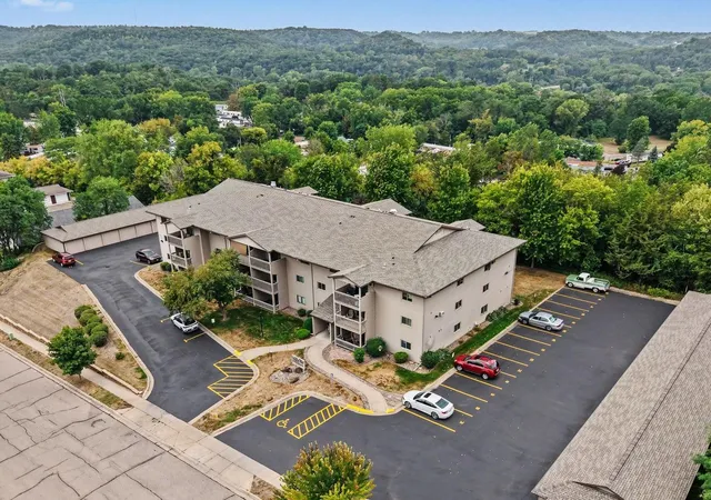 1828-perlich-ave-2a-red-wing-mn-55066/hzid_14809ffc