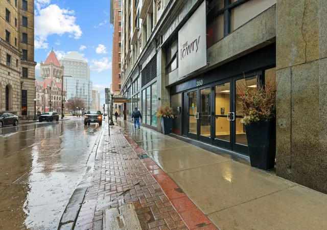 350-saint-peter-st-512-saint-paul-mn-55102/hzid_850f3970