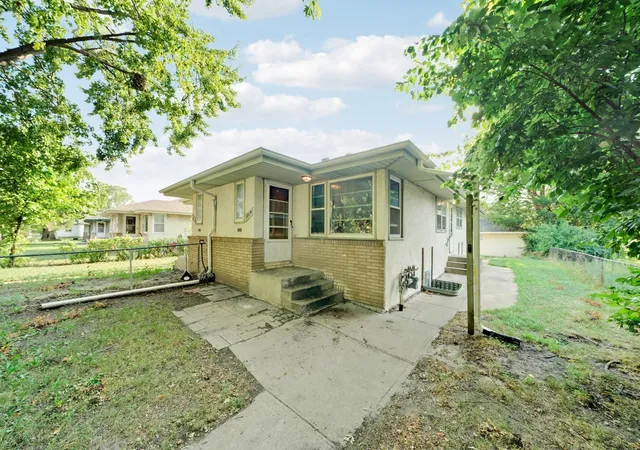 3822-3rd-street-ne-minneapolis-mn-55421/hzid_3bc98ce7