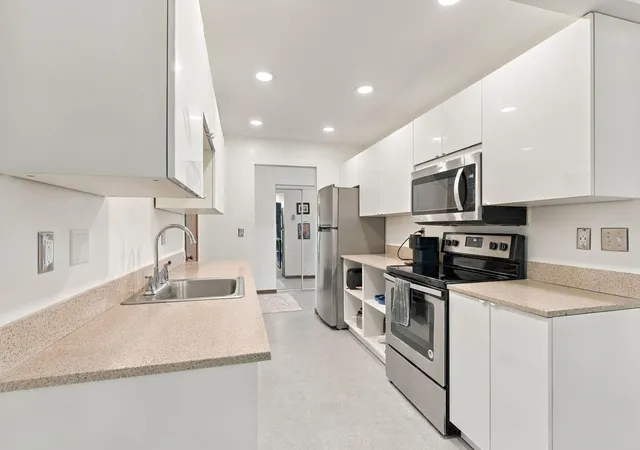 7294-vista-ct-eden-prairie-mn-55346/hzid_e90c8d1e