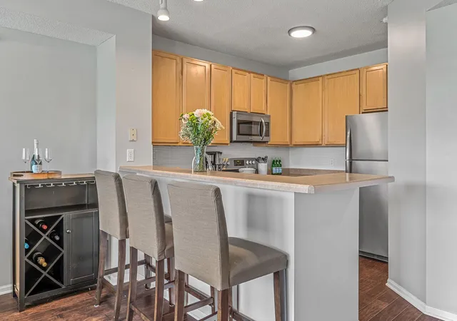 515-n-1st-st-405-minneapolis-mn-55401/hzid_002ac4a4