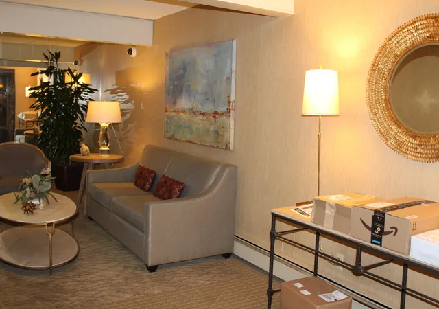 205-barry-ave-s-103-wayzata-mn-55391/hzid_9c26a998
