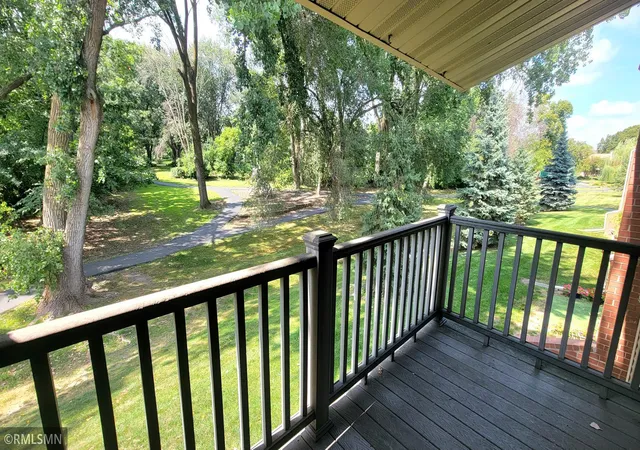 110276-village-rd-chaska-mn-55318/hzid_f32caf22