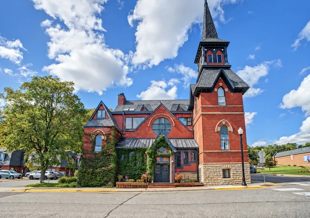 116-3rd-street-s-stillwater-mn-55082/hzid_45854c2b