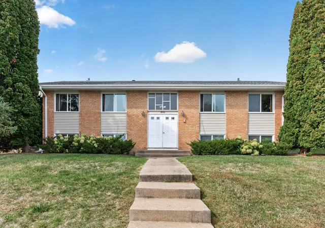 2709-virginia-ave-n-minneapolis-mn-55427/hzid_e7a60962