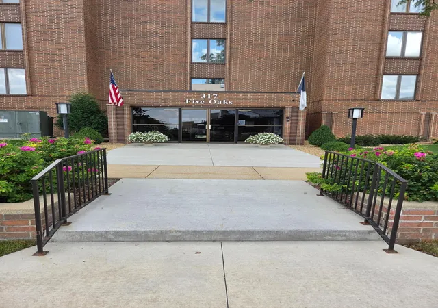 317-sw-6th-ave-sw-209-rochester-mn-55902/hzid_5db9c0c0