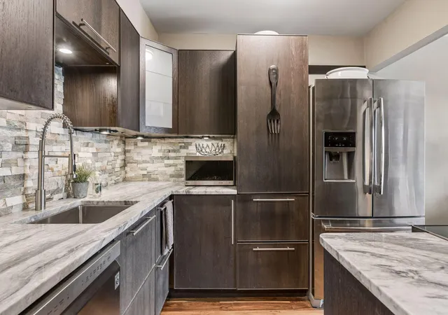 3155-old-hwy-8-306-roseville-mn-55418/hzid_c481bd81