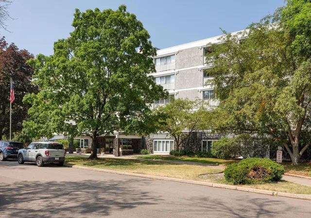 6450-york-ave-s-505-edina-mn-55435/hzid_ddea1ea2