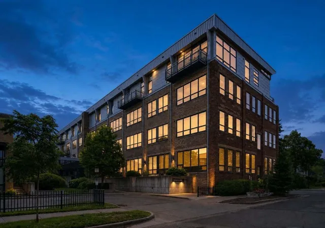 1701-madison-st-ne-310-minneapolis-mn-55413/hzid_b816587a
