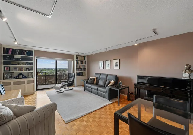 400-groveland-ave-1208-minneapolis-mn-55403/hzid_55559996