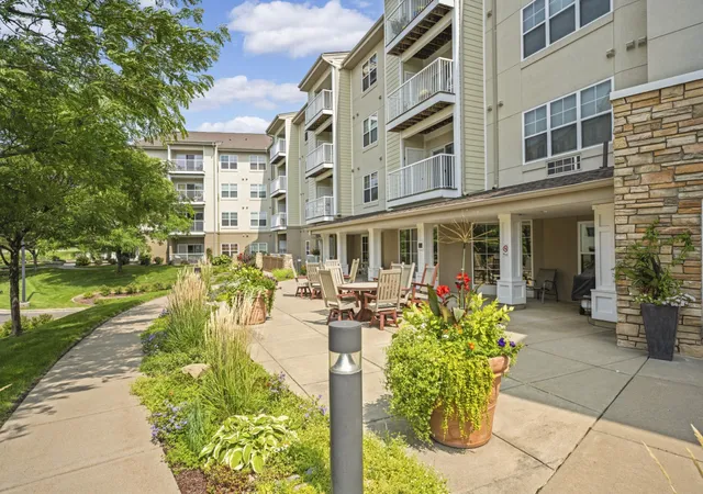 5650-boone-ave-n-116-minneapolis-mn-55428/hzid_1bd01f5f