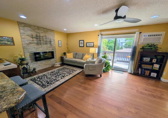 1825-perlich-ave-207-red-wing-mn-55066/hzid_14e04275