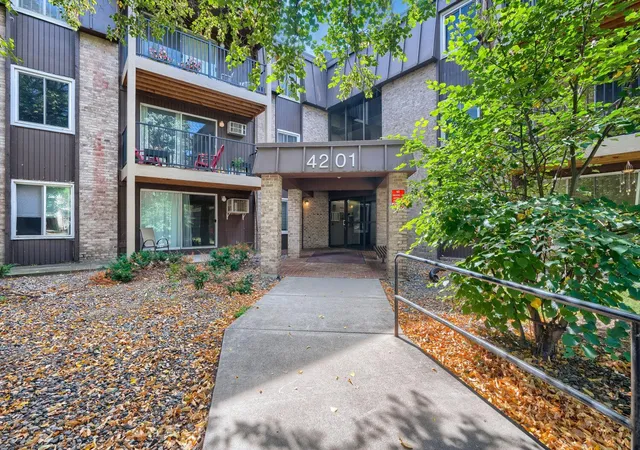 4201-lakeside-ave-n-302-minneapolis-mn-55429/hzid_f52d0308