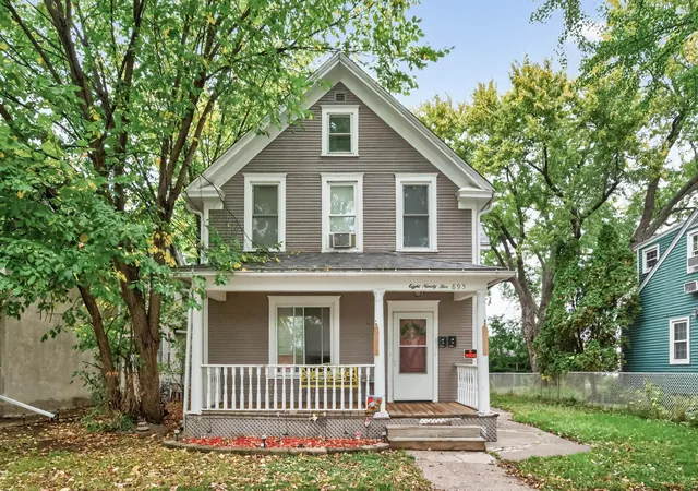 895-rose-ave-e-saint-paul-mn-55106/hzid_99c87a26