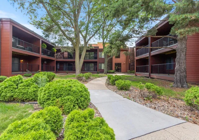 8025-xerxes-ave-s-112-minneapolis-mn-55431/hzid_4efa8720