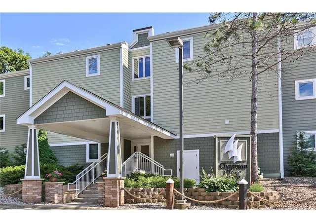 2670-commerce-blvd-106-mound-mn-55364/hzid_10be9a74