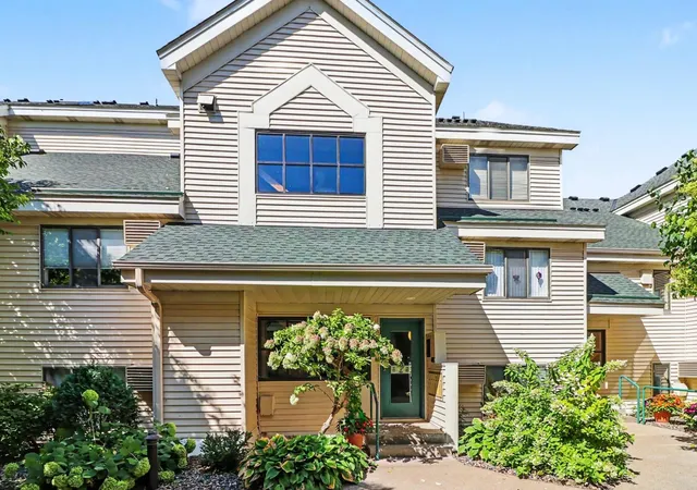 7601-edinborough-way-6308-minneapolis-mn-55435/hzid_ddb9214f