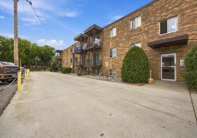 3108-5th-street-s-9-moorhead-mn-56560/hzid_d6342385