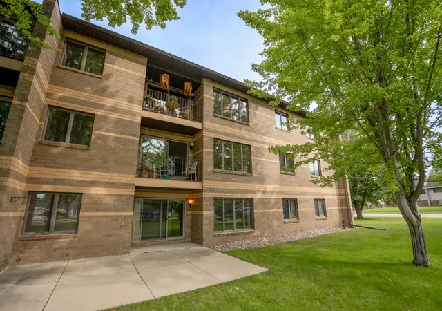 1801-becker-ave-se-102-willmar-mn-56201/hzid_2e43b5d2