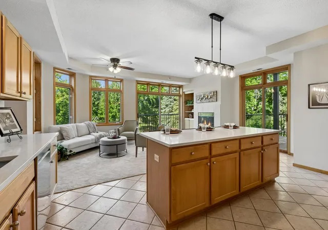 5555-dewey-hl-rd-202-minneapolis-mn-55439/hzid_0ef531b8