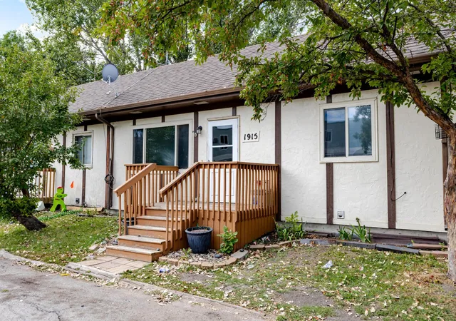 1915-18th-avenue-s-moorhead-mn-56560/hzid_37f6d1c5