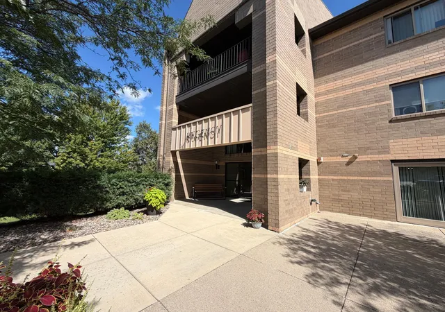1801-becker-ave-se-306-willmar-mn-56201/hzid_9733c4c1