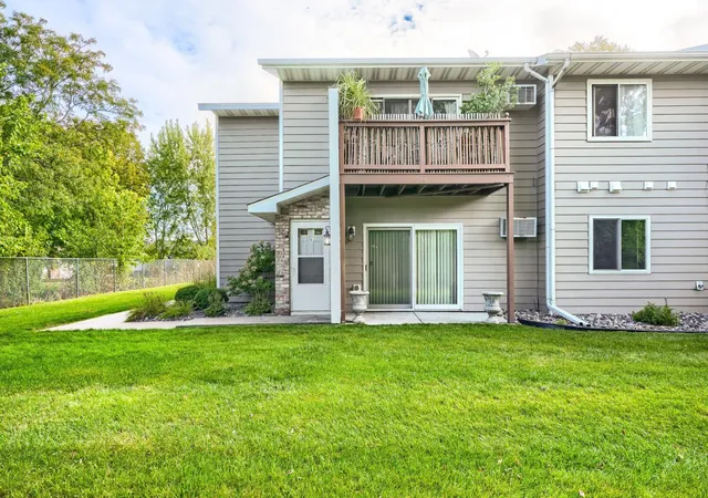 4515-cinnamon-ridge-trl-a-saint-paul-mn-55122/hzid_f577c749
