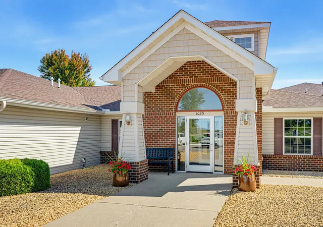 1085-dale-st-sw-115-hutchinson-mn-55350/hzid_fbe3dccd
