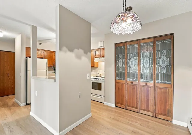 7600-golden-valley-rd-316-minneapolis-mn-55427/hzid_3887b4de