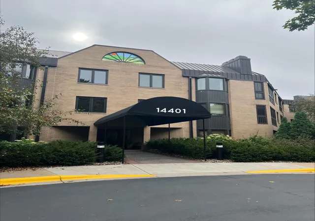 14401-atrium-way-131-minnetonka-mn-55345/hzid_51b08257