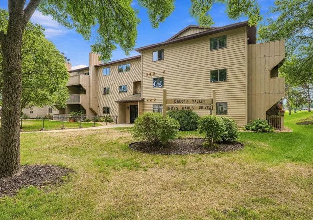 925-bahls-dr-208-hastings-mn-55033/hzid_0ea37e8d