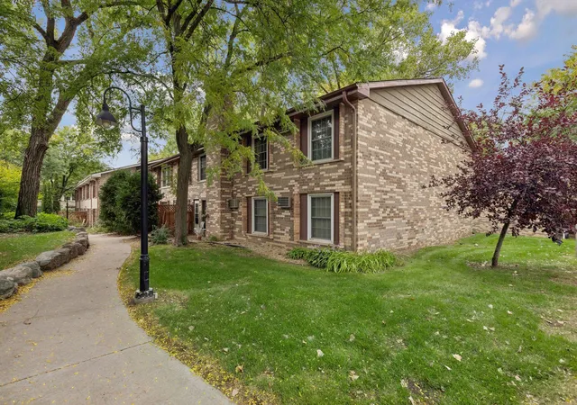 4636-cedar-lake-rd-s-2-minneapolis-mn-55416/hzid_6d47a631