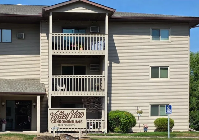 1828-perlich-ave-red-wing-mn-55066/hzid_8e236036
