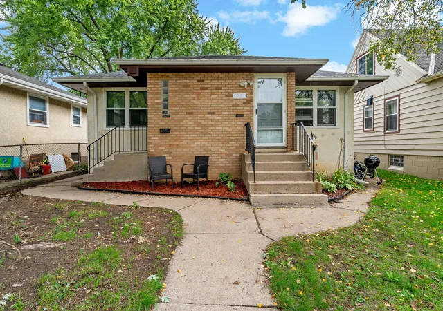 5749-bloomington-ave-minneapolis-mn-55417/hzid_56cf2f1f