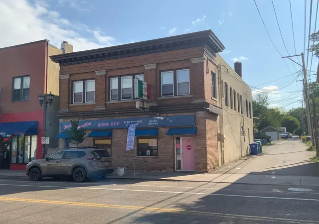 886-payne-ave-saint-paul-mn-55130/hzid_82dbe96a
