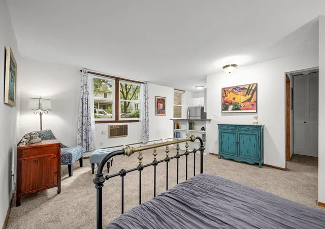 2536-dupont-ave-s-101-minneapolis-mn-55405/hzid_1ea47c03