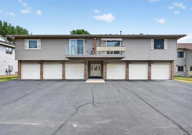 3276-greenbrier-st-3276c-saint-paul-mn-55127/hzid_a6bda290