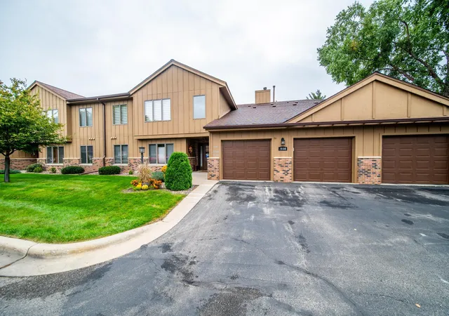1808-lakeview-ct-sw-204-rochester-mn-55902/hzid_1adaab7f