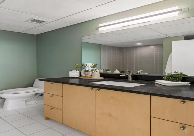 8161-33rd-avenue-s-1108-minneapolis-mn-55425/hzid_6f2d0c92