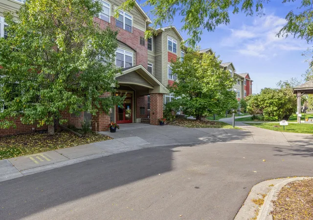 2530-e-34th-street-106-minneapolis-mn-55406/hzid_a232051d