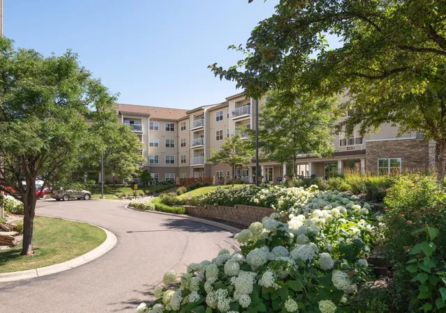 5650-boone-ave-n-319-minneapolis-mn-55428/hzid_5a93ab6c