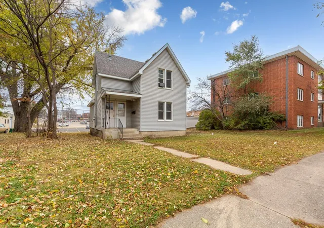 214-w-college-st-albert-lea-mn-56007/hzid_35352872